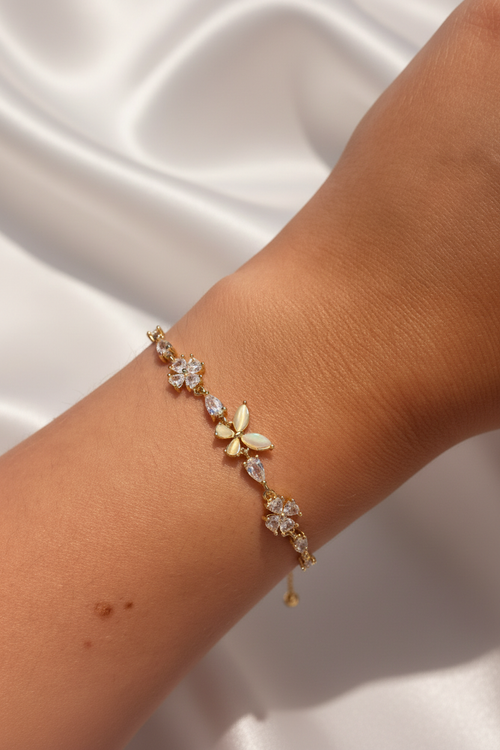 Bracelet Bloom - fond soie blanche