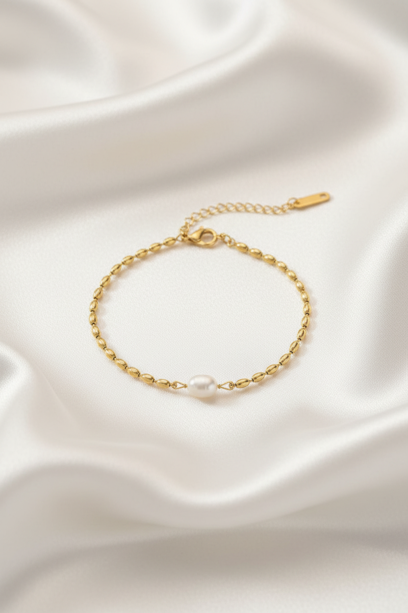 Bracelet perle dorée - soie blanche